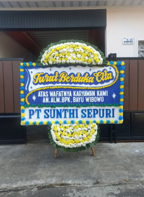 Papan Bunga Duka di Pasar Ambacang